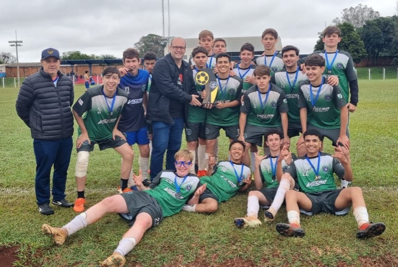 Equipe do Colégio Agrícola foi campeã na categoria A Equipe do Colégio Agrícola foi campeã na categoria A