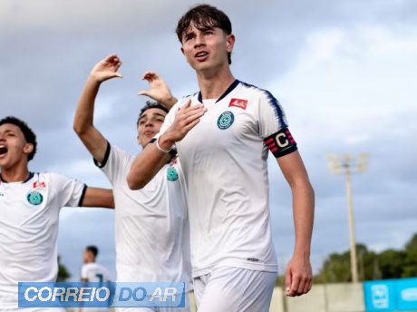 Matheus Garay foi contratado para o sub-17 do Flamengo — Foto: Divulgação/Sfera FC