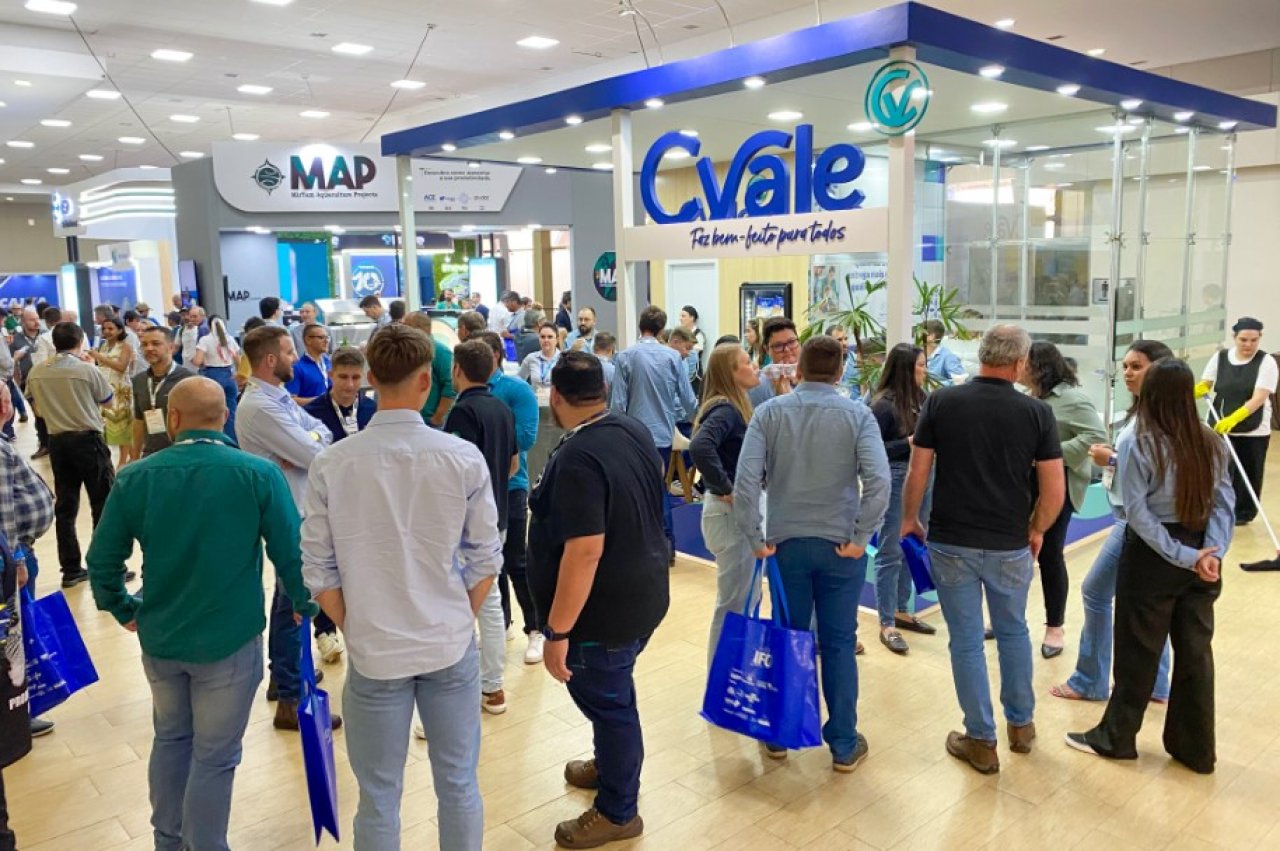 Estande da CVale alimentos atraiu grande número de pessoas